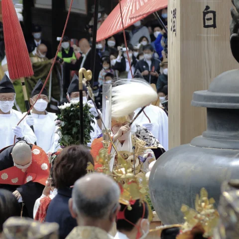 令和四年御開帳 中日庭儀大法要（浄家）庭儀式の写真